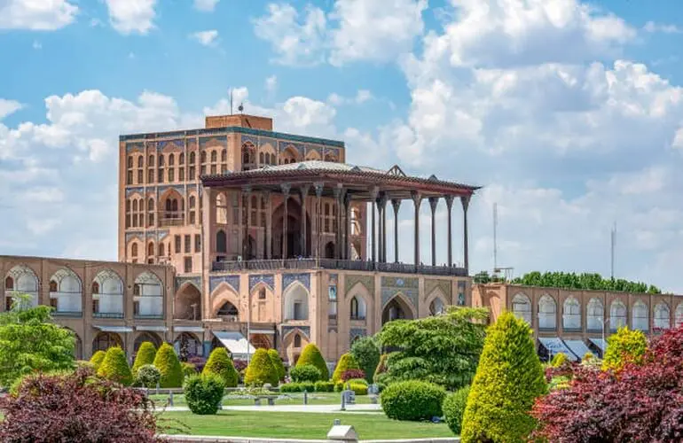 عالی قاپو