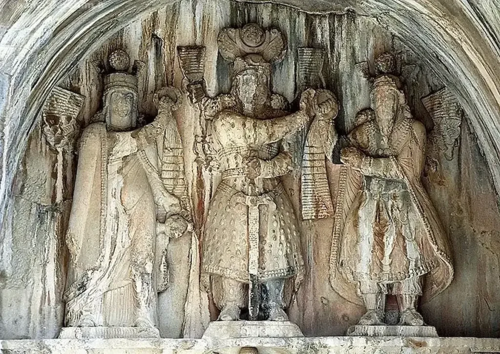 های سنگی طاق بستان 1