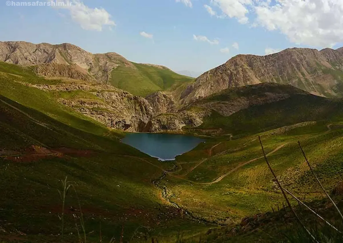 دریاچه لزور فیروزکوه