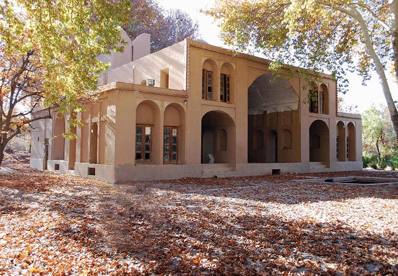 باغ پهلوان پور مهریز یزد