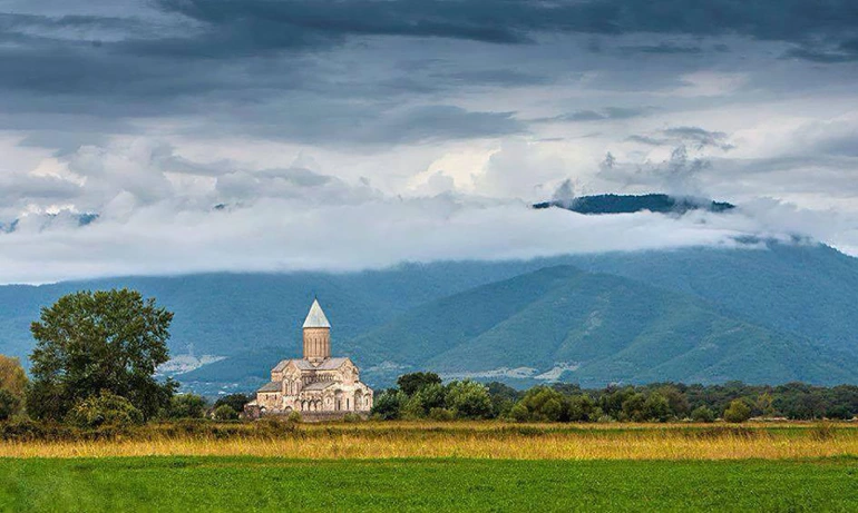 – کلیسای جامع آلاوردی (Alaverdi Cathedral)