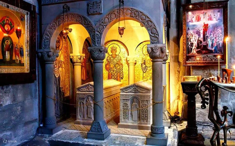 – کلیسای جامع سامتاورو (Samtavro Monastery)
