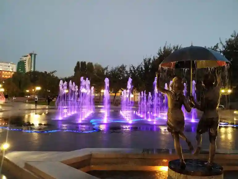 ۳. پارک انگلیسی (English Park)